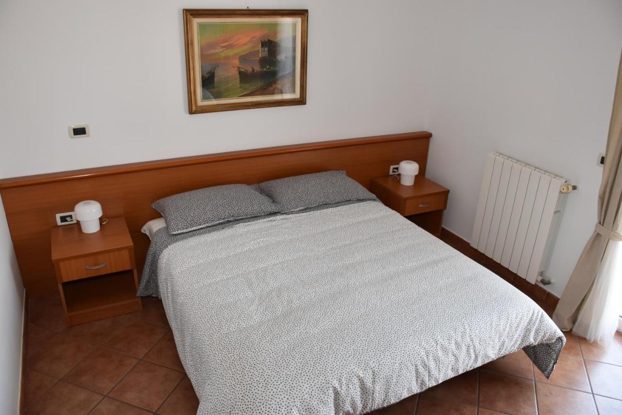 Rooms And Apartments Robert Rovinj Exterior foto