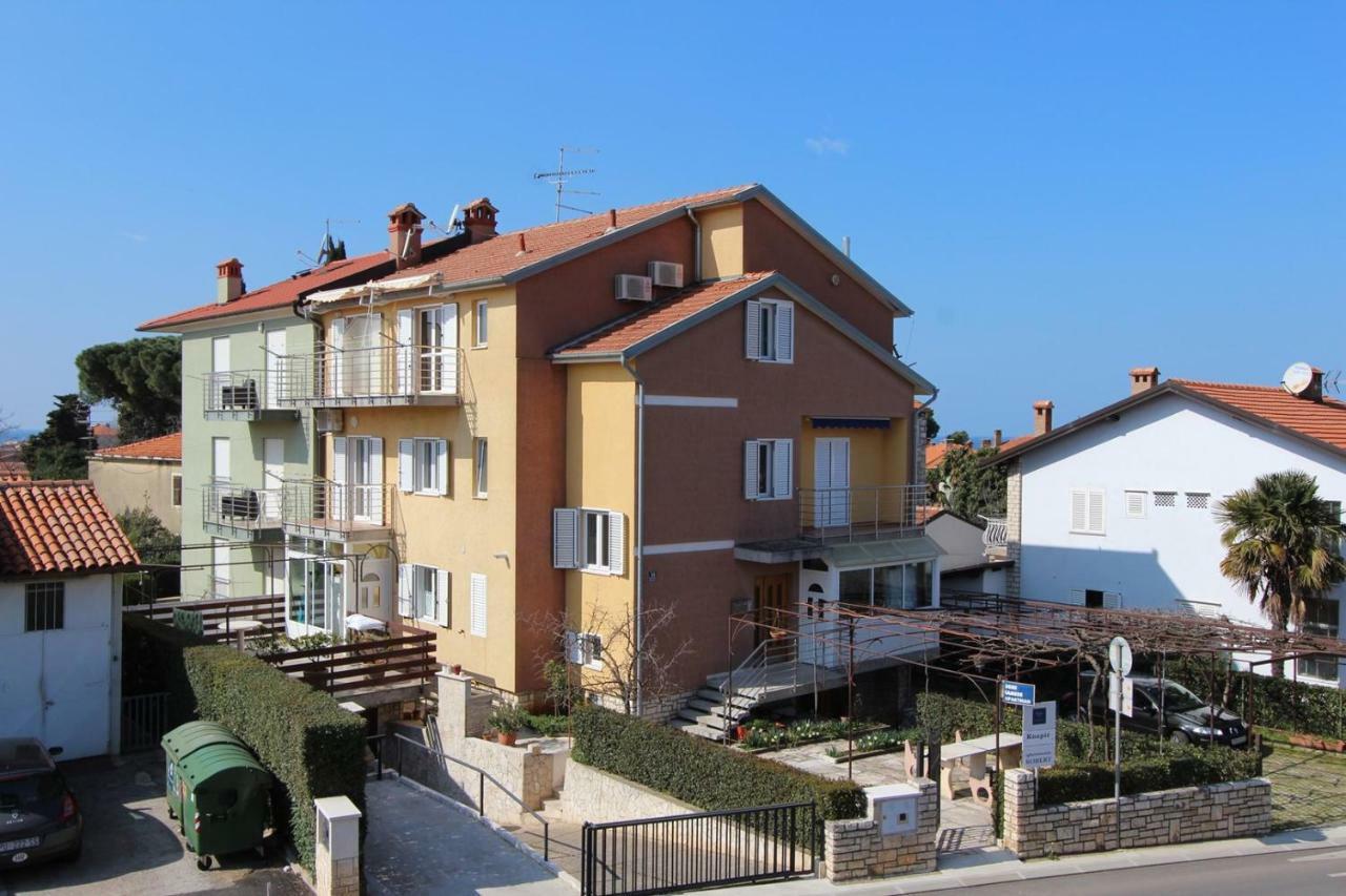 Rooms And Apartments Robert Rovinj Exterior foto